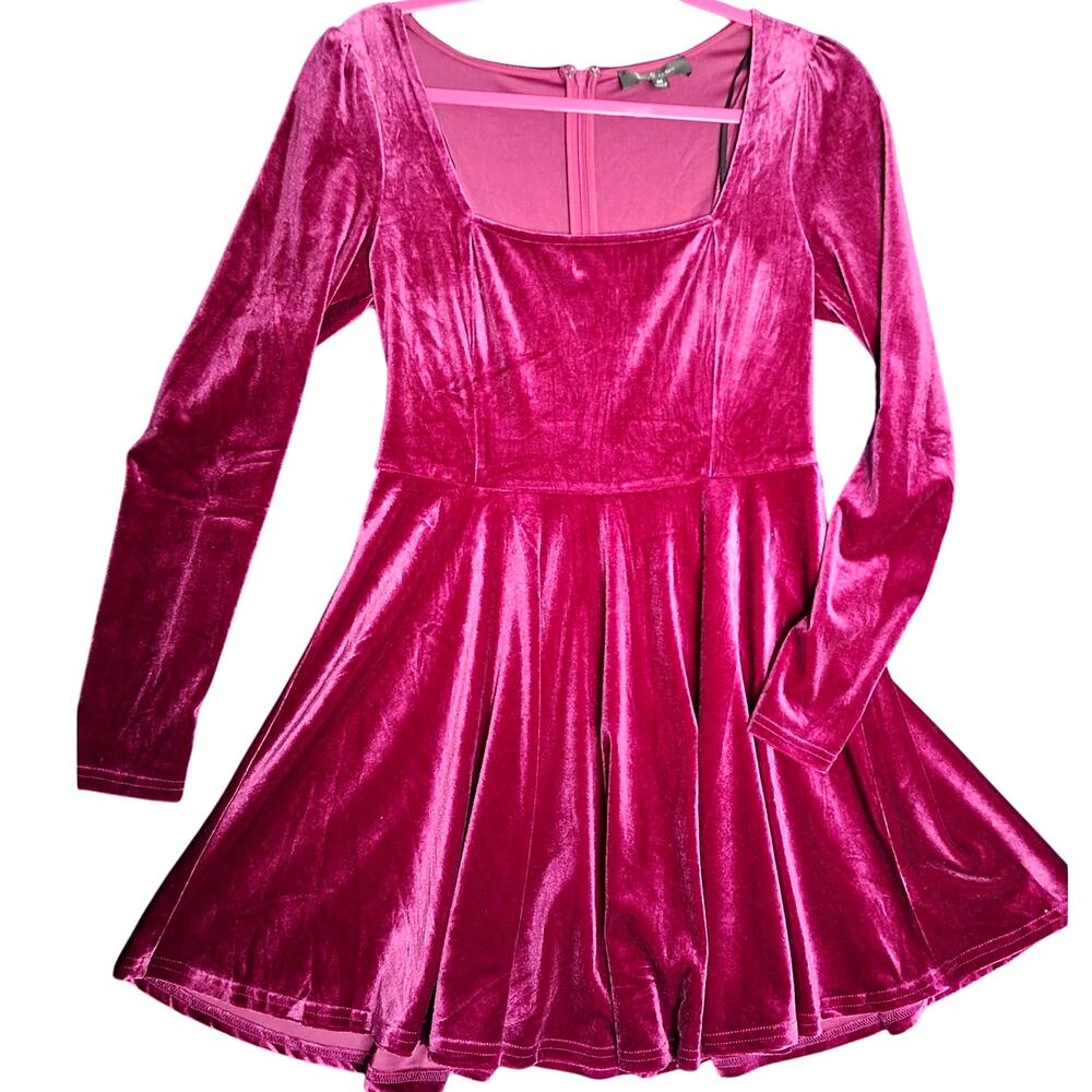 Lulus Sweet Desire Magenta Velvet Long Sleeve Skater Dress M